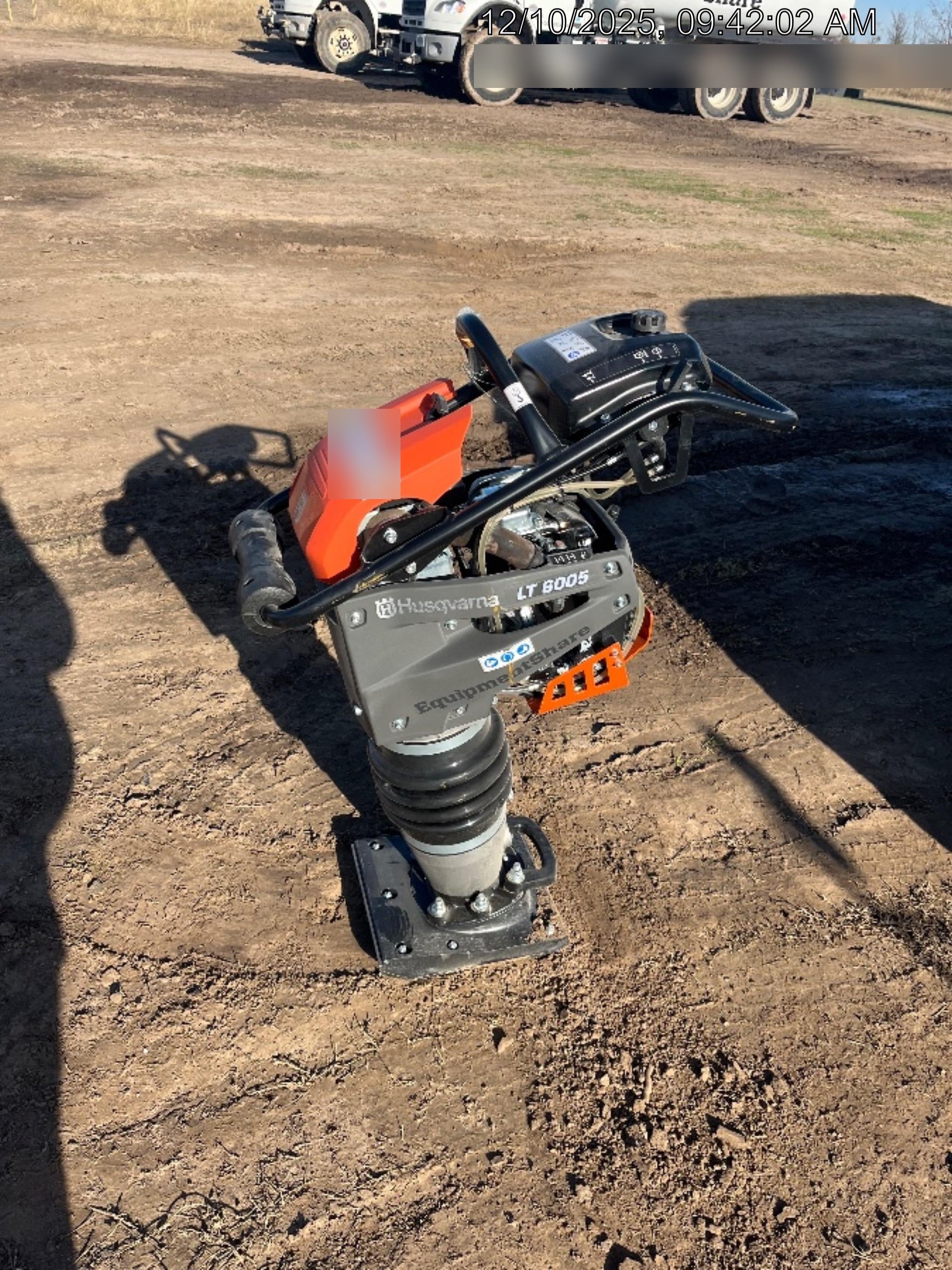 2025 HUSQVARNA LT6005