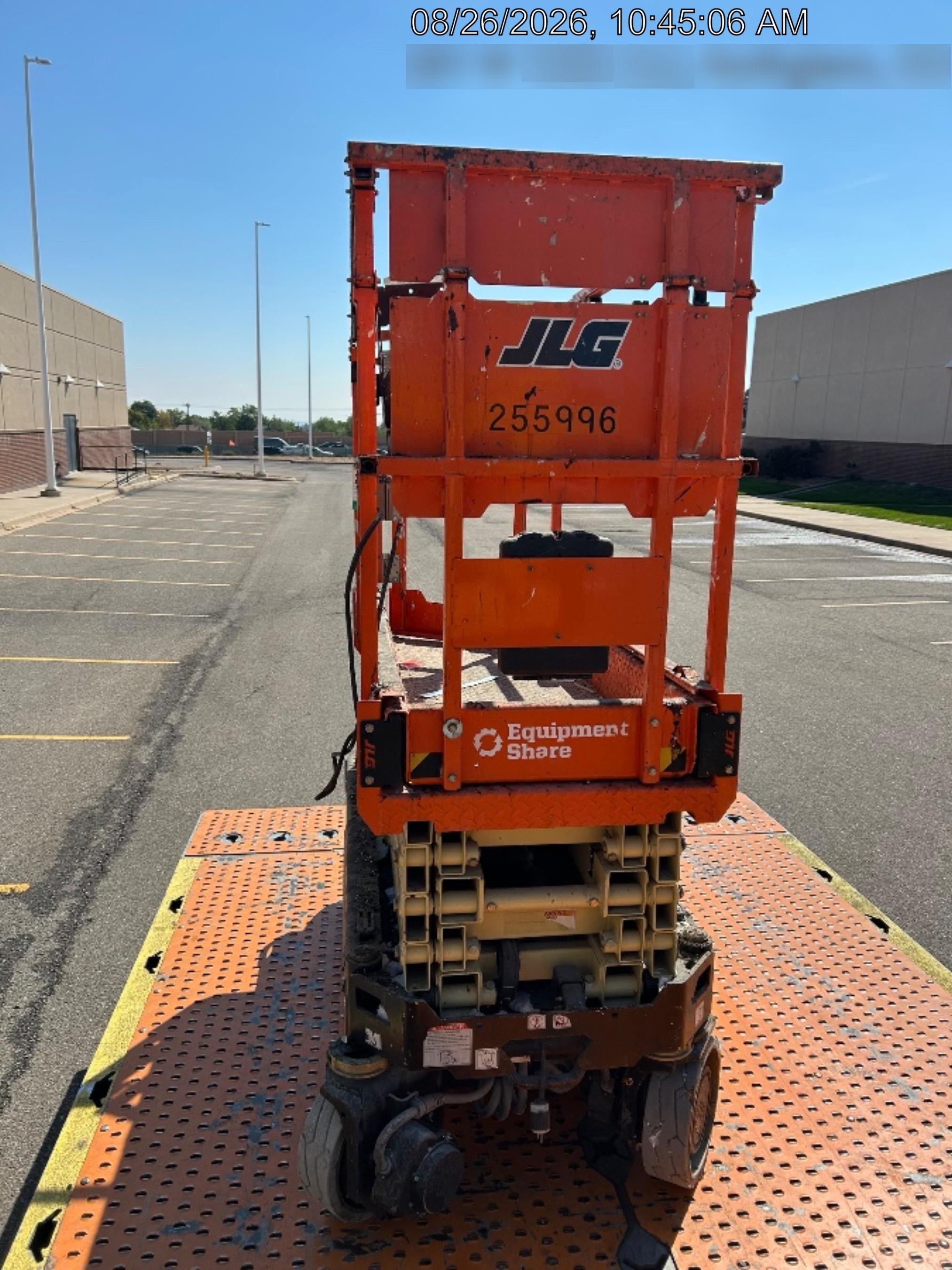 2022 JLG ES1932