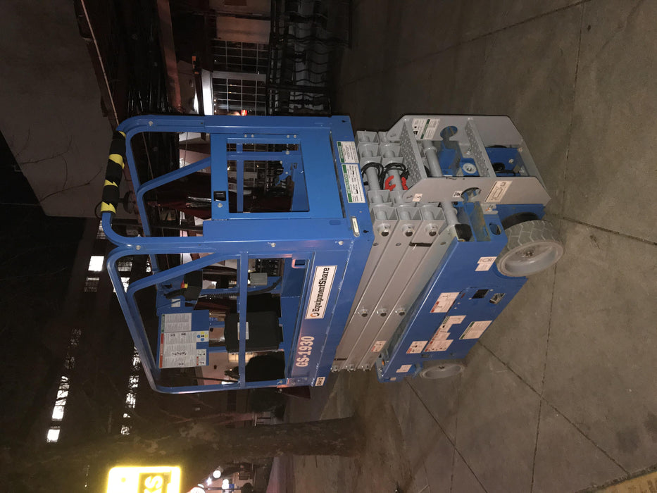 2019 Genie GS-1930 Half Height Swing Gate, 800W Inverter