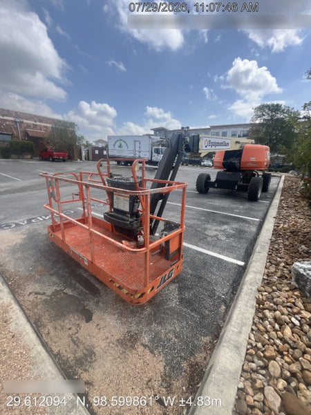 2023 JLG 660SJ