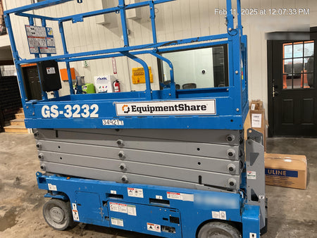 2023 GENIE GS-3232