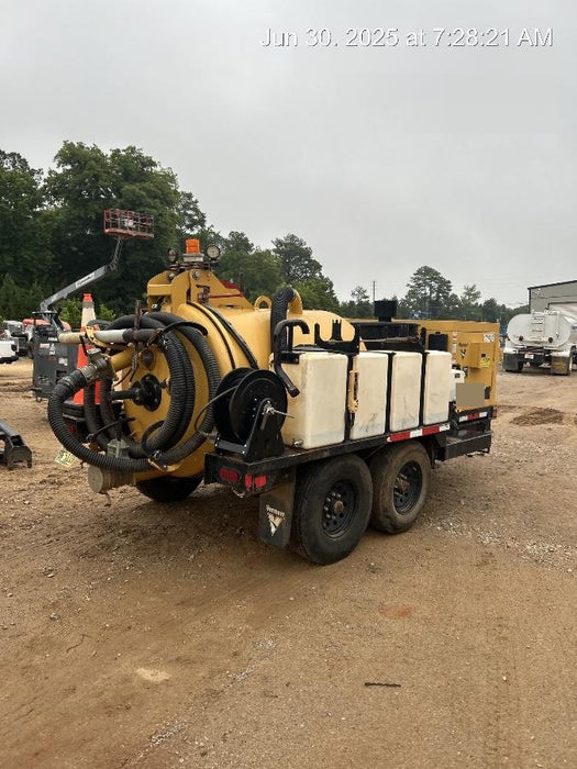 2022 VAC-TRON LP573XDT