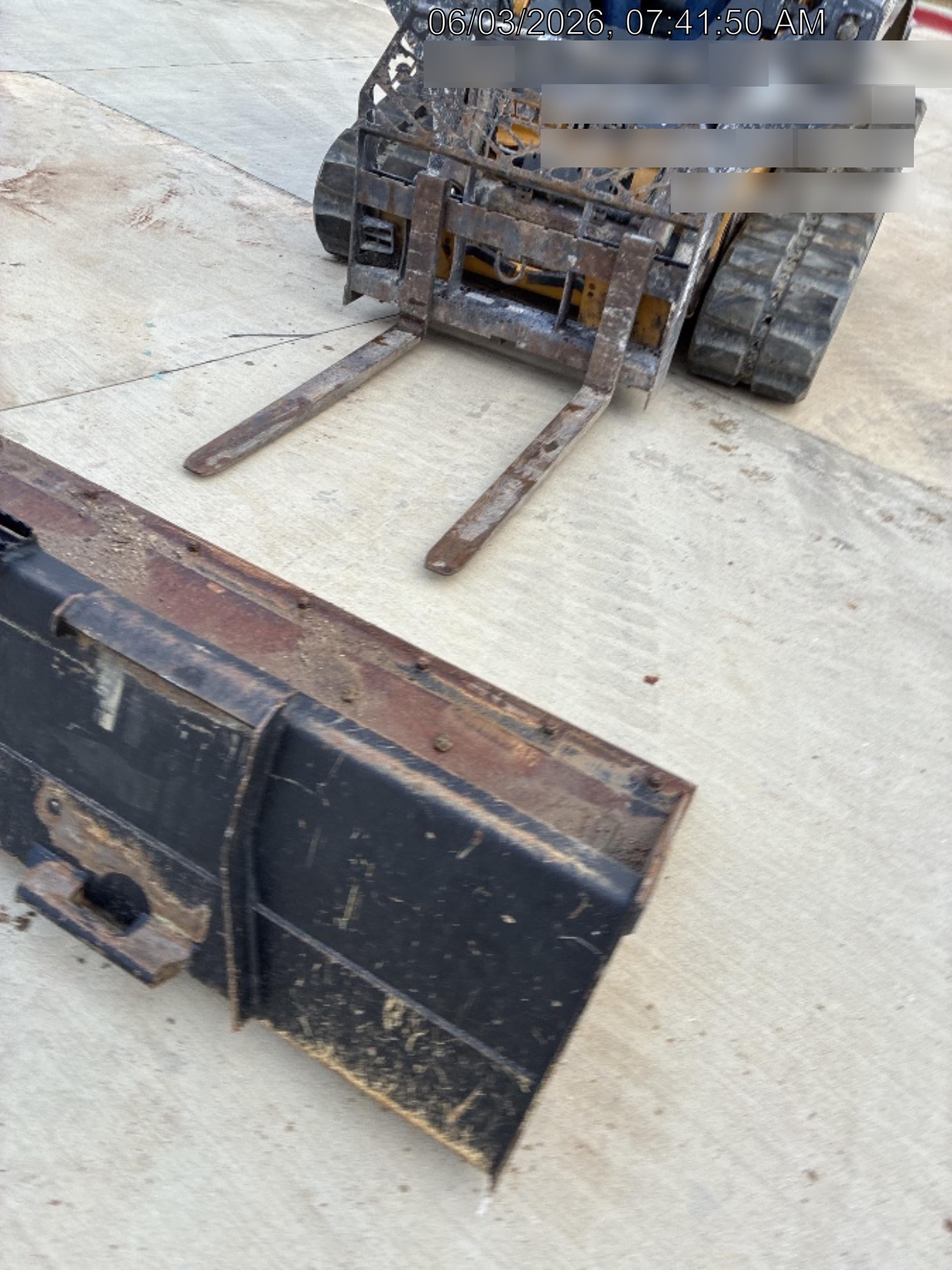 2024 PALADIN 48" Pallet Forks - Paladin