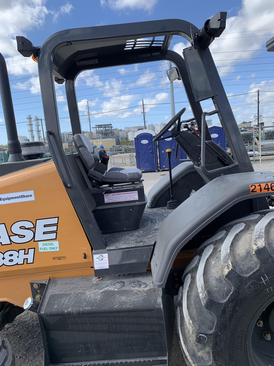 2022 CASE 588H