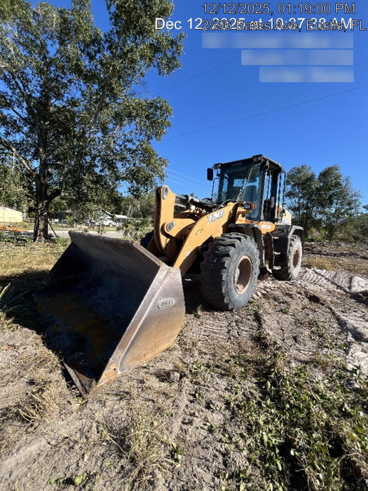 2016 Case 721F CLOSED CAB, JRB 416 STYLE HYD COUPLER