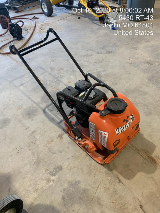2022 Multiquip MVC88VTHW Plate Compactor, 20", w/Water Tank, Honda GX160
