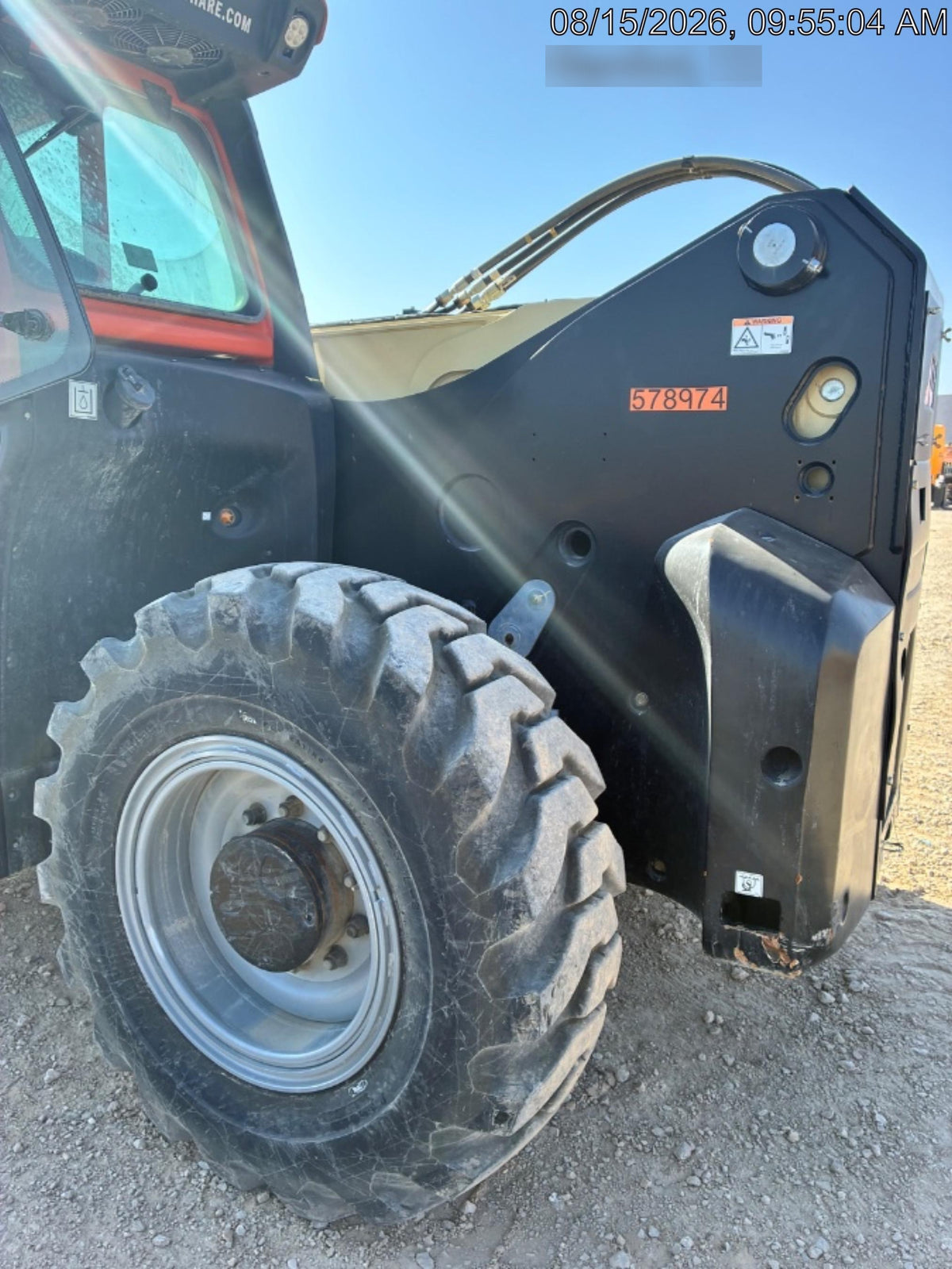 2025 JLG 1732