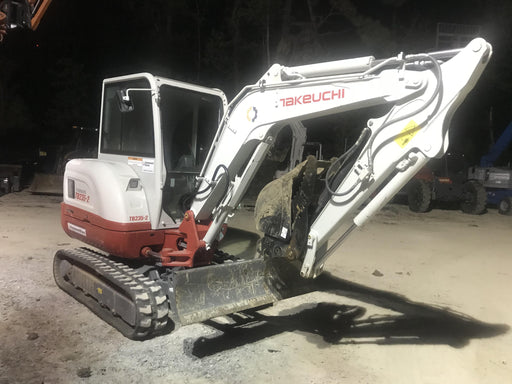 2020 TAKEUCHI TB-235-2CR