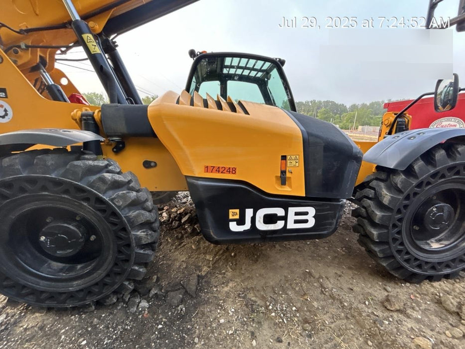 2021 JCB 509-42