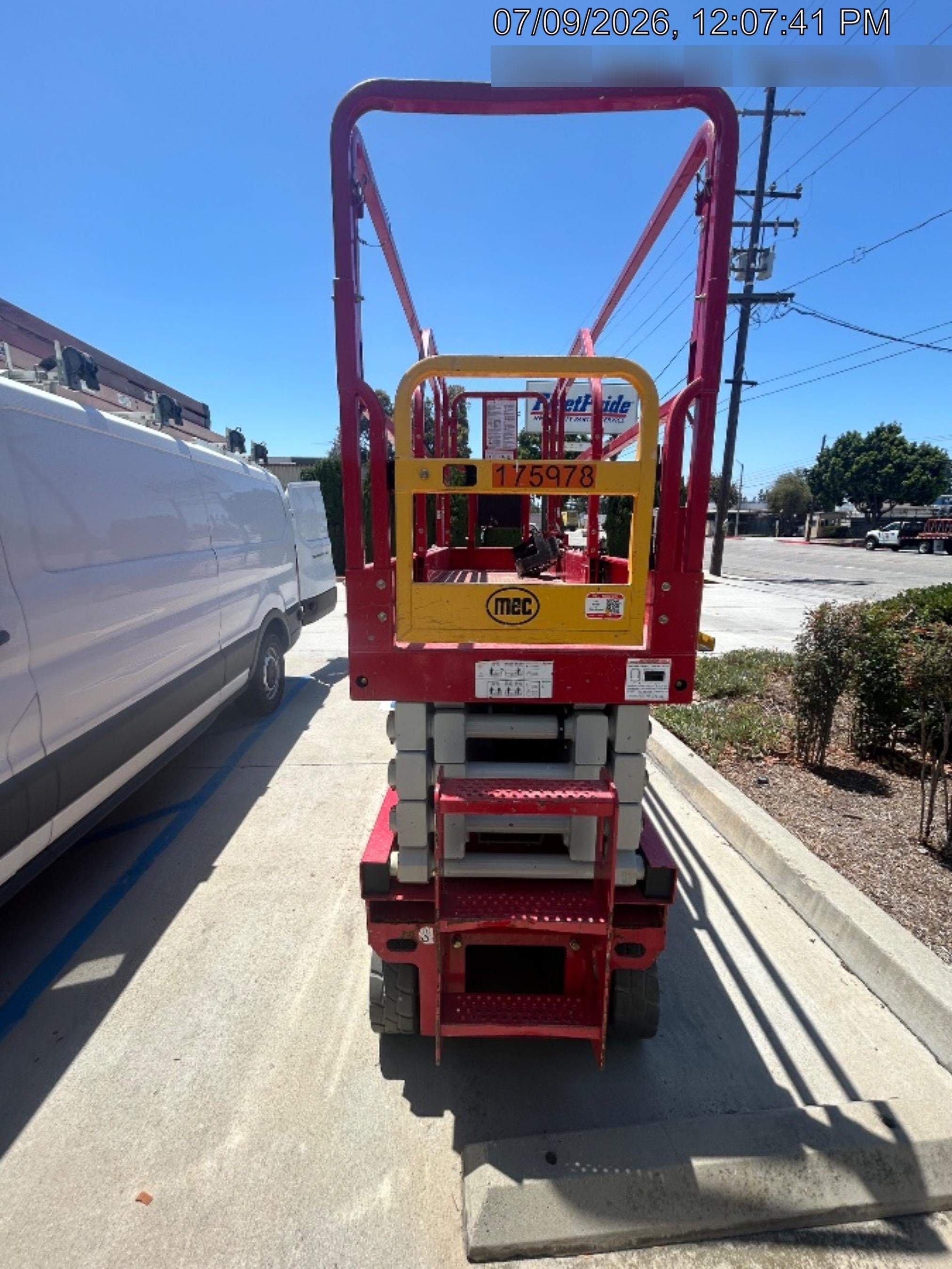 2021 MEC 2632SE