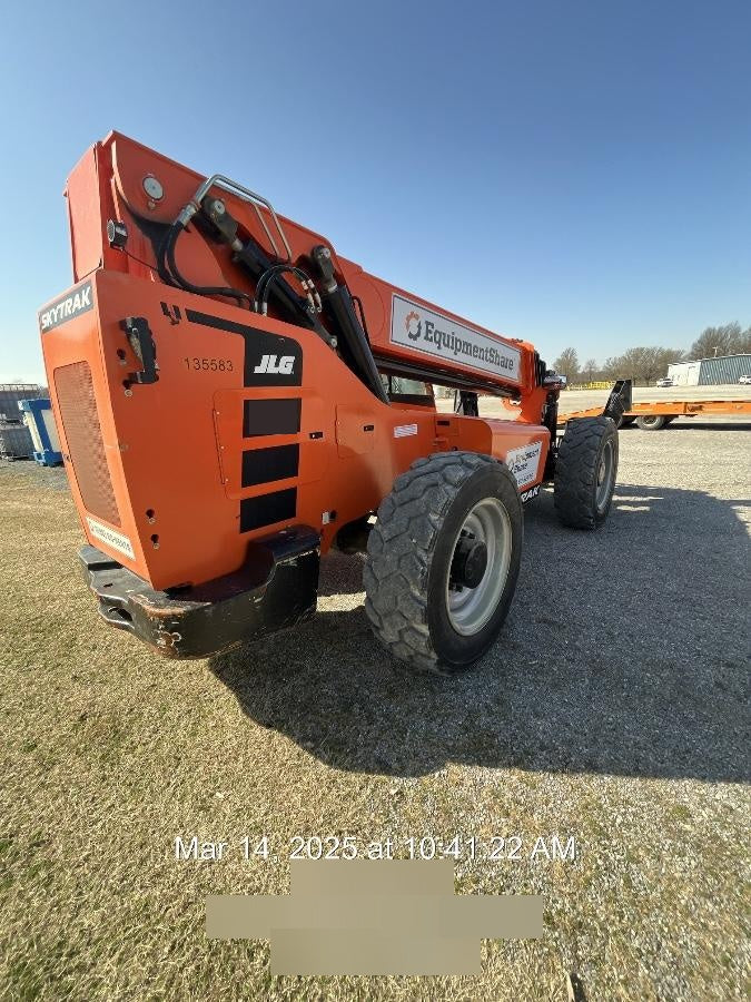 2021 JLG 12054