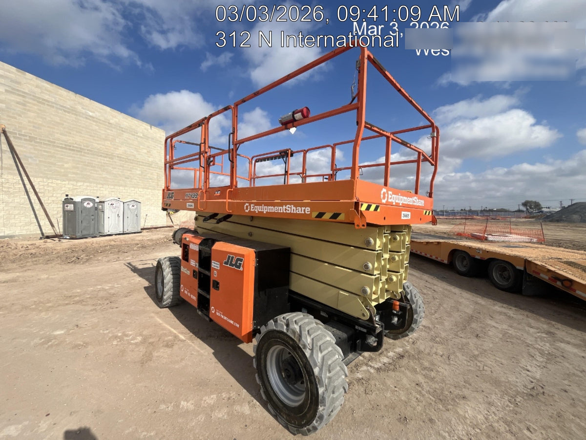 2023 JLG RT4394