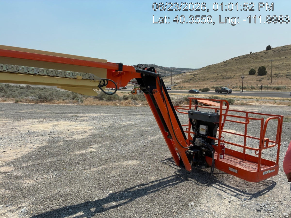 2019 JLG 660SJ