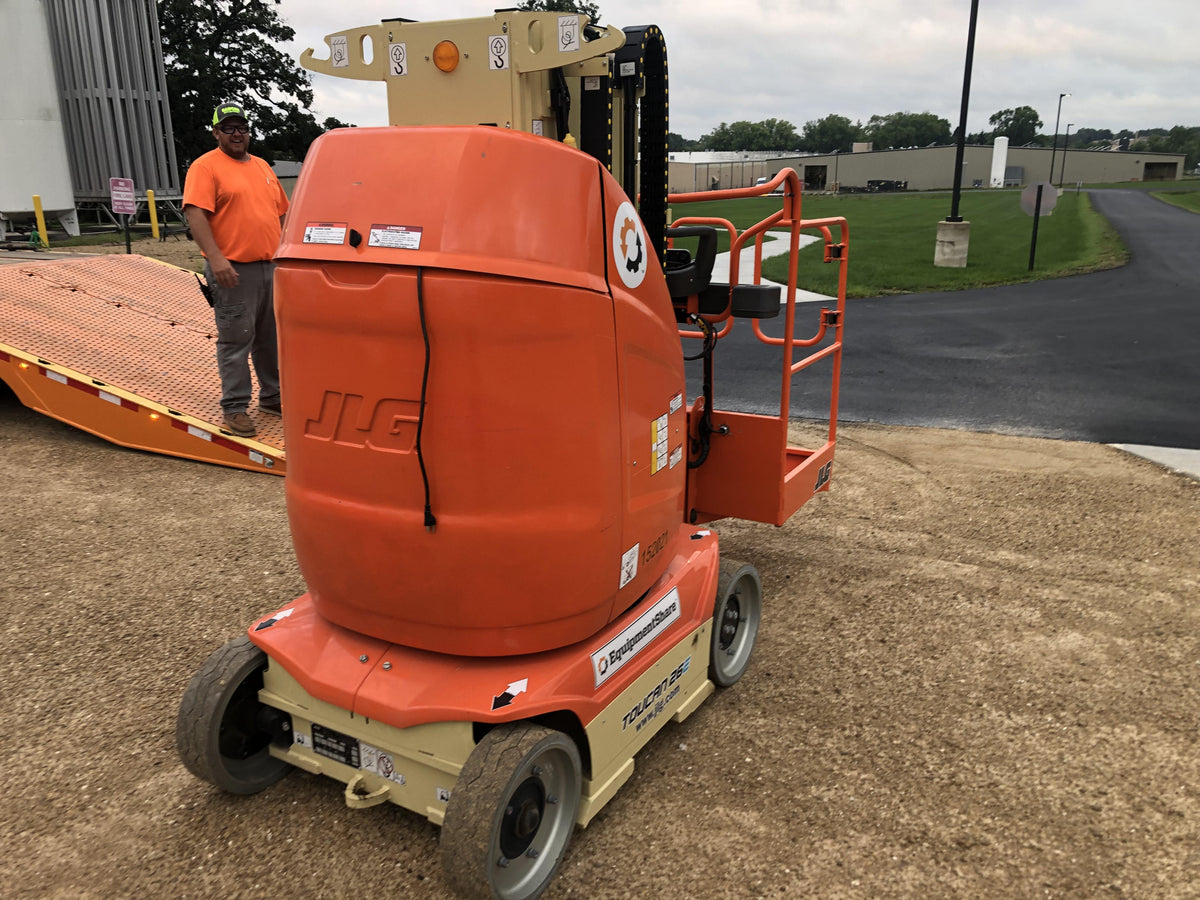 2021 JLG 26E