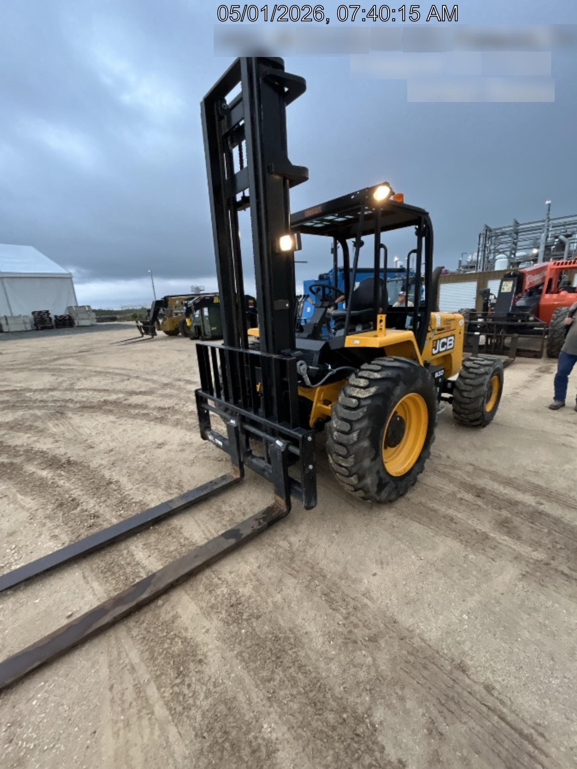 2025 JCB 930-4