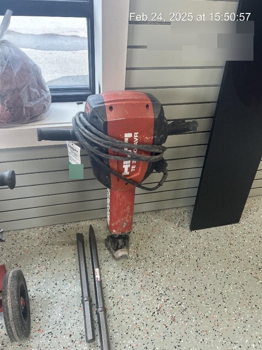2020 HILTI TE 3000-AVR