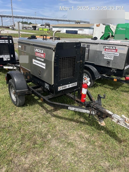 2019 Lincoln Electric Vantage 322 Welder Ready-Pak 3, Two wheel trailer, Fender and Light kit, Cable Rack
