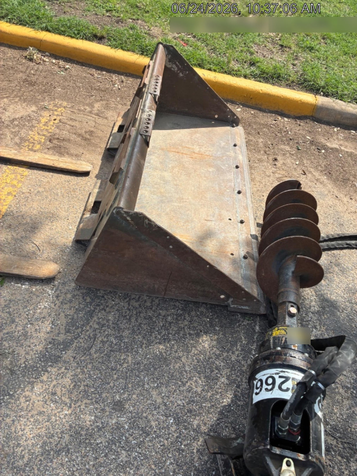 2023 AUGER TORQUE 3300-30