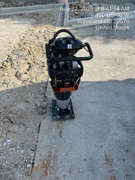 2025 HUSQVARNA LT6005