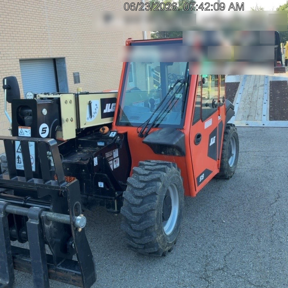 2025 JLG 519