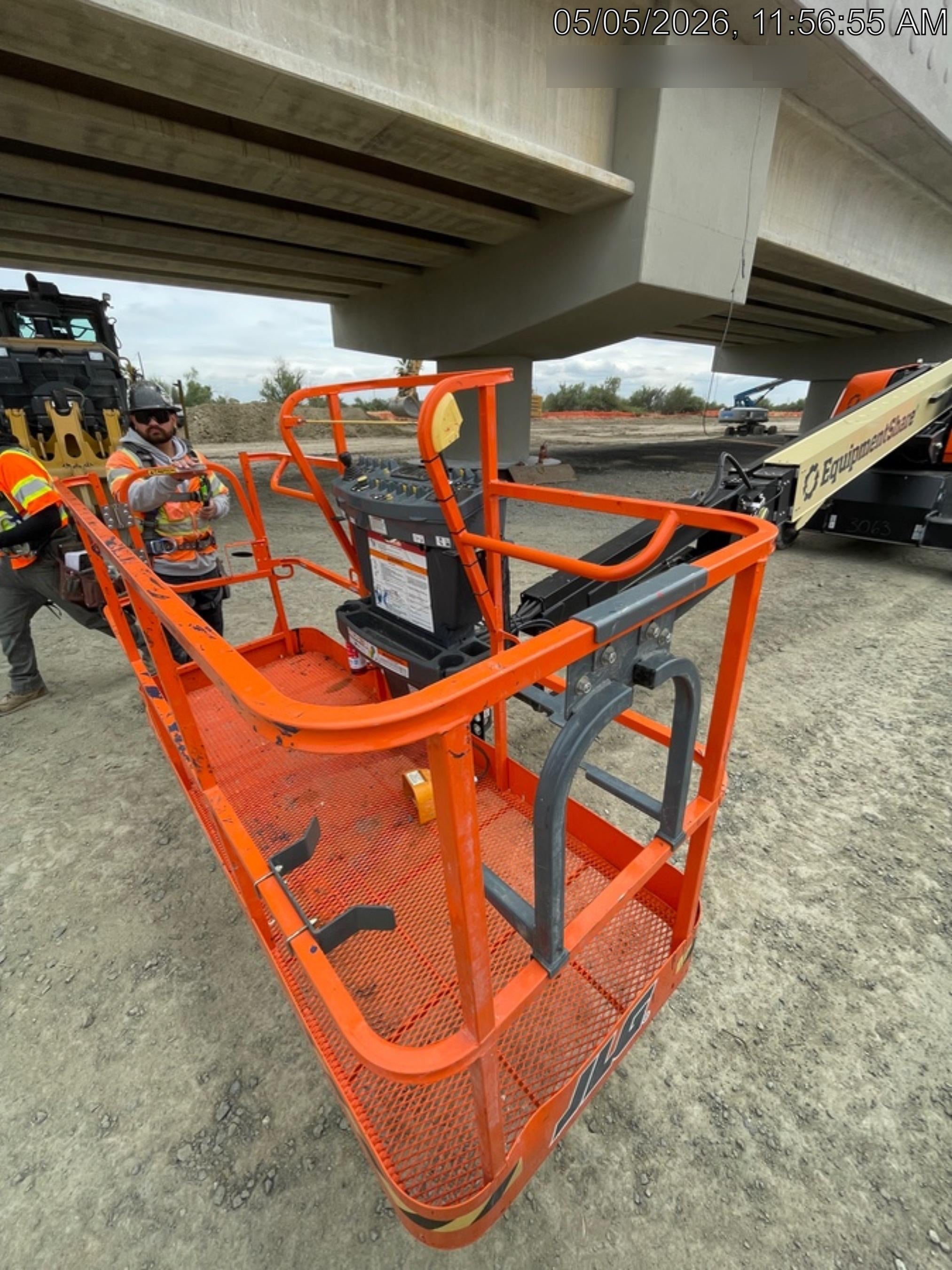 2025 JLG 660SJ