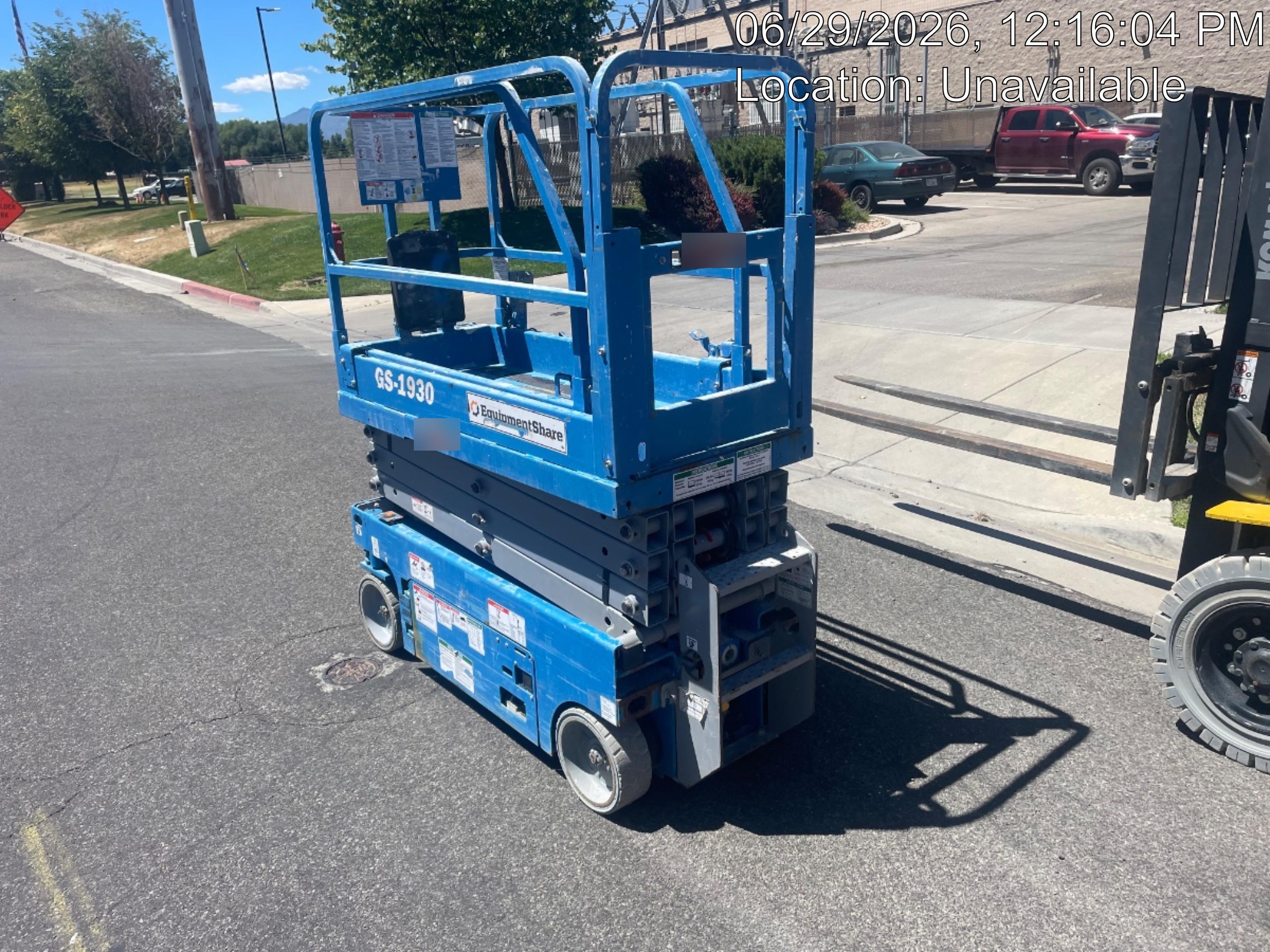 2019 Genie GS-1930 Half Height Swing Gate, 800W Inverter