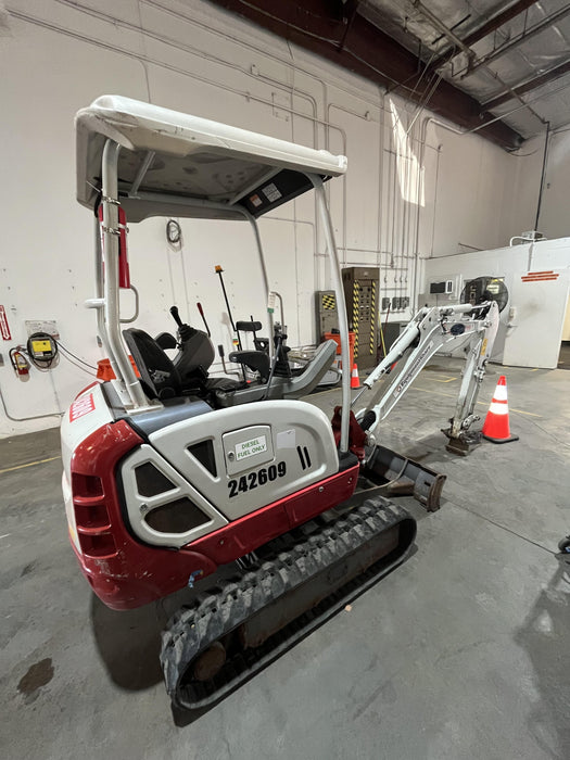 2021 TAKEUCHI TB216R