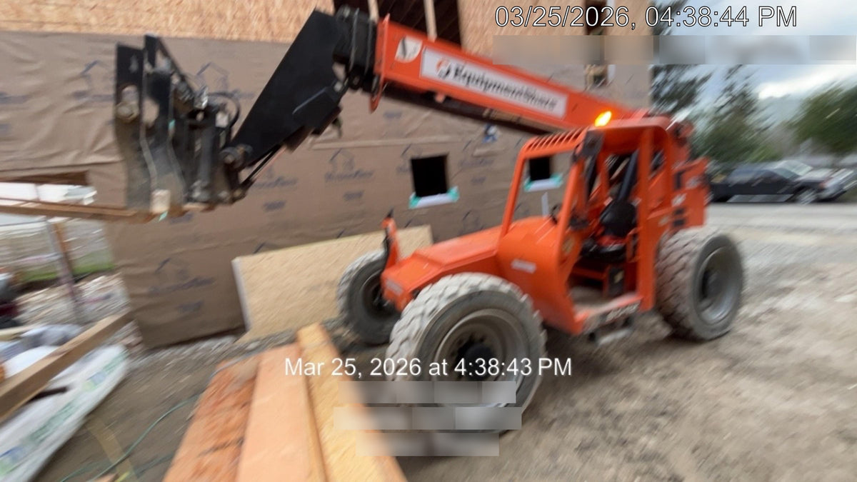 2021 JLG 1001095418S