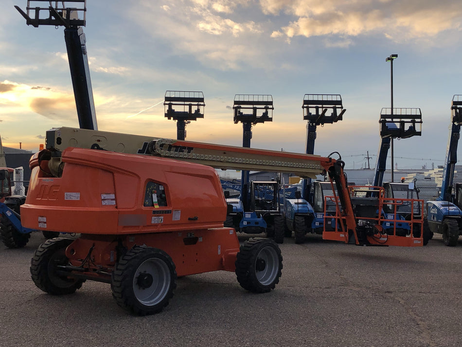 2018 JLG 660SJ