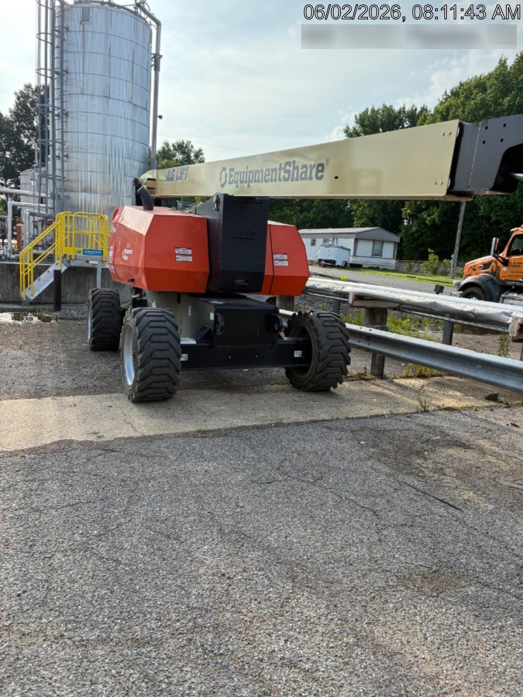 2025 JLG 800AJ