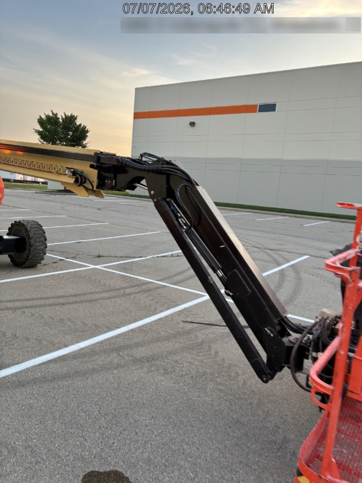 2024 JLG 660SJ