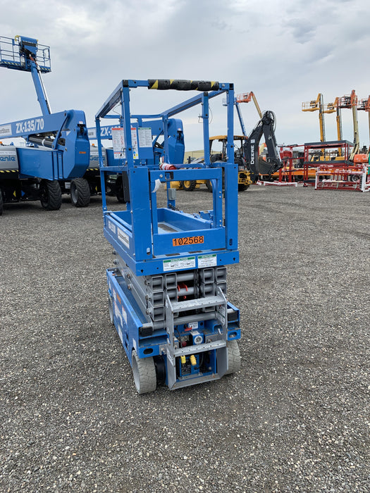 2020 Genie GS-1930 Solid Non Marking Tires, Beacon, Folding rails with half height swing gate, 800W Inverter