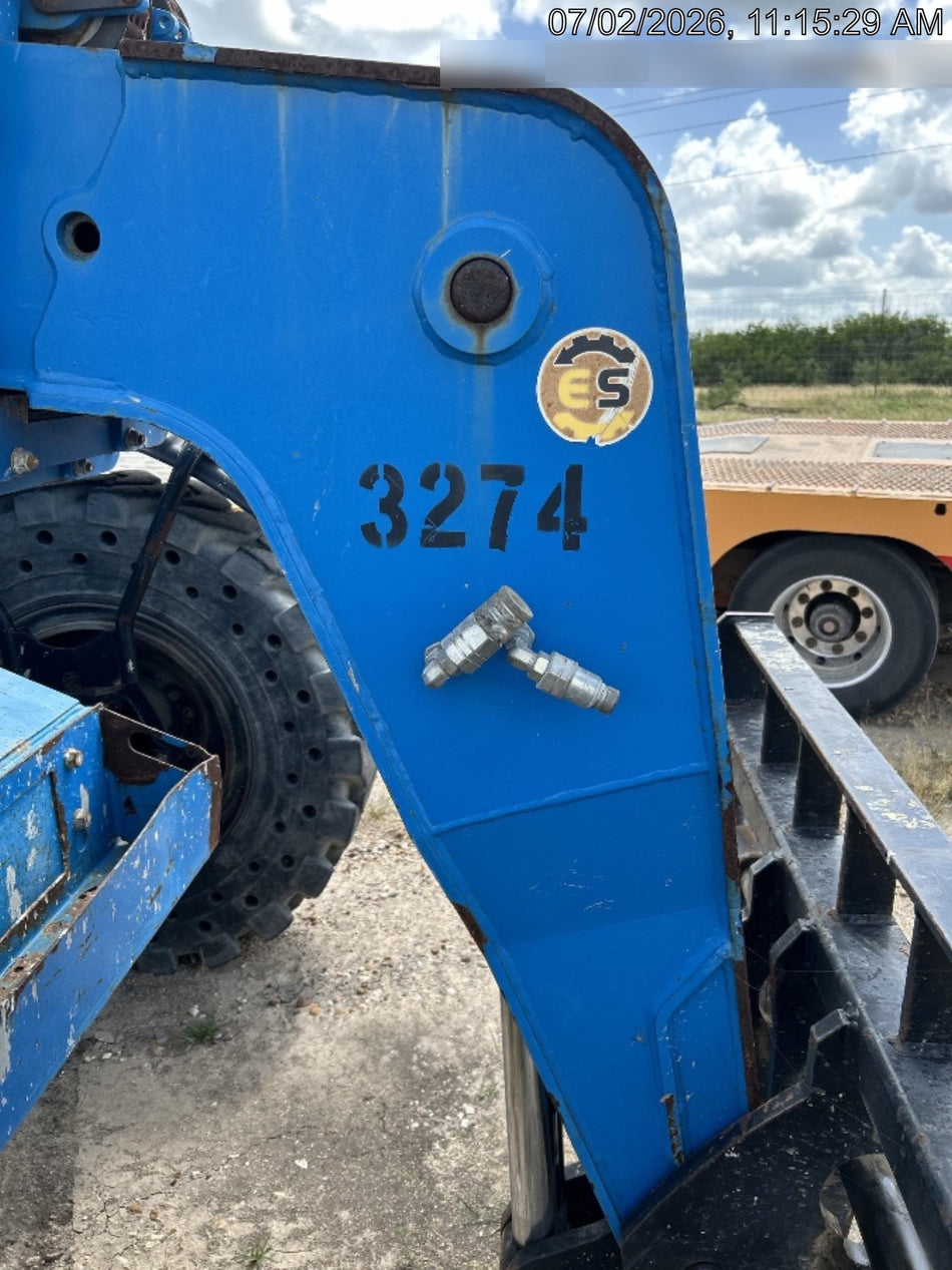2017 GENIE GTH-844