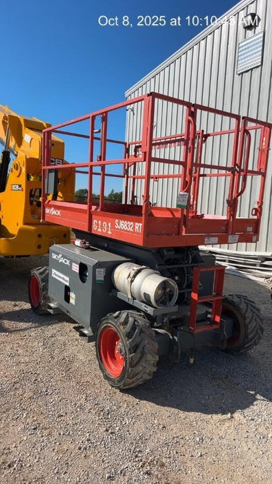 2017 SKYJACK SJ6832 RT