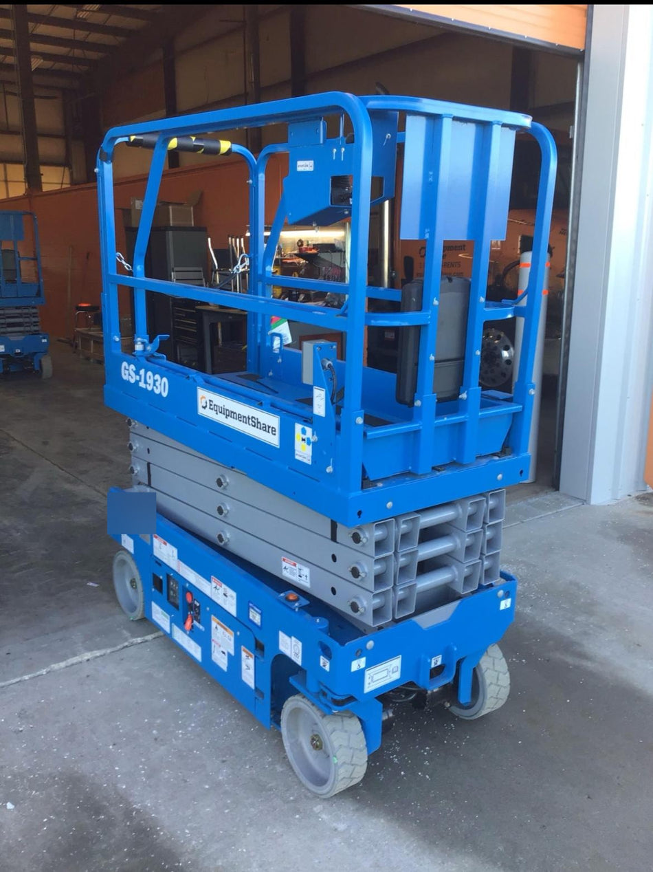 2019 Genie GS-1930 Fixed Rails with Chain Entry