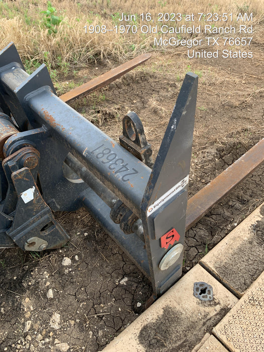 2022 SOLESBEE 96" Loader Fork Carriage - Solesbee