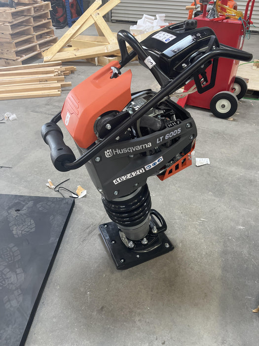 2024 HUSQVARNA LT6005