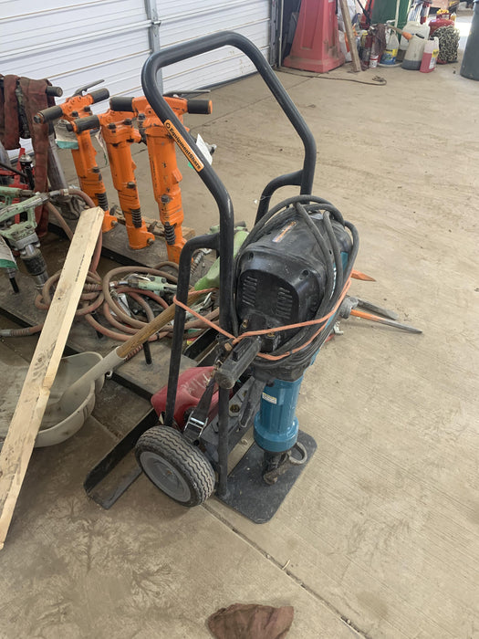 2018 MAKITA HM1812X3