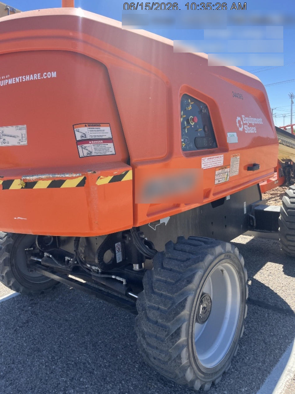 2023 JLG 600S