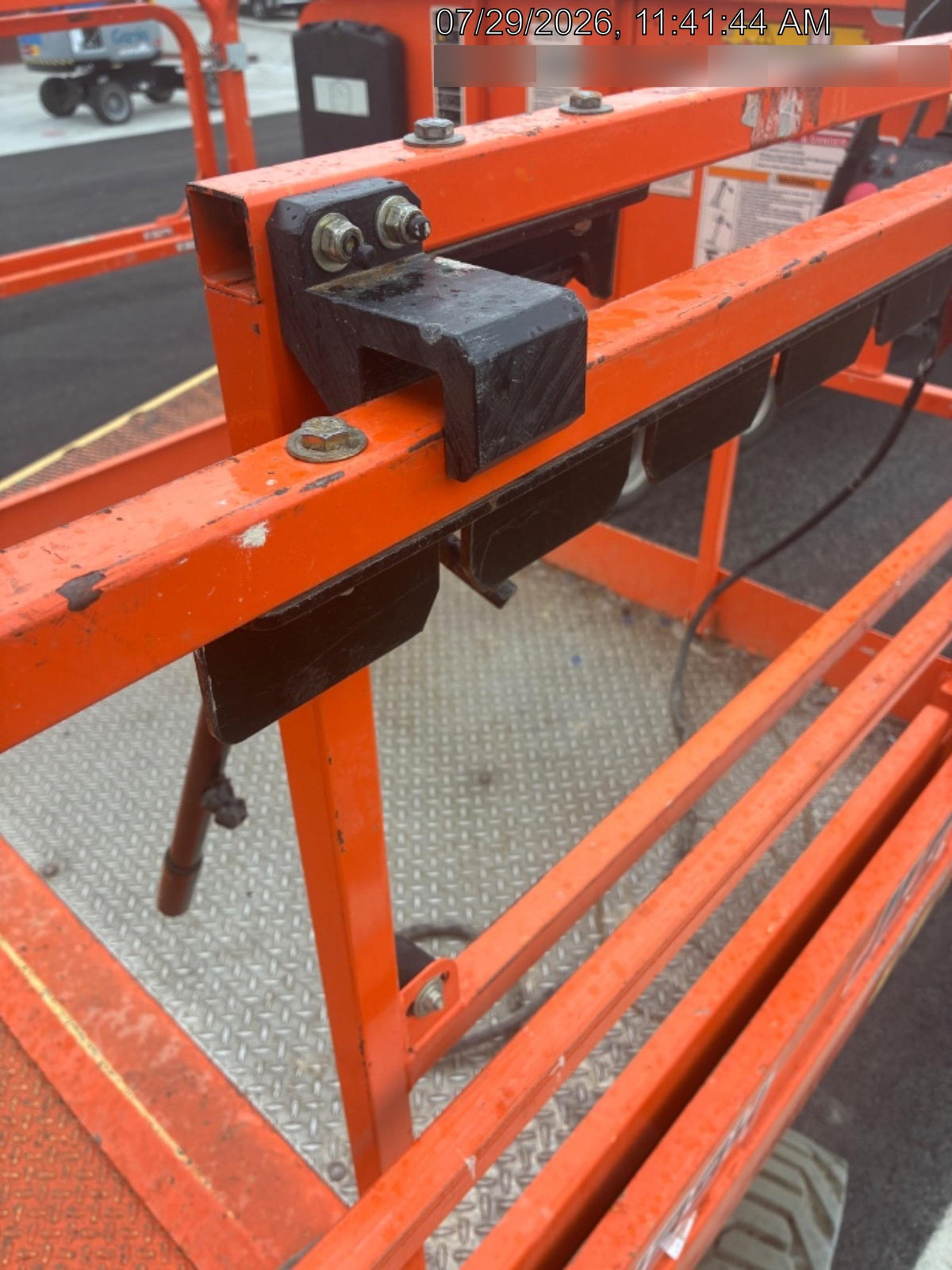 2023 JLG RT4394