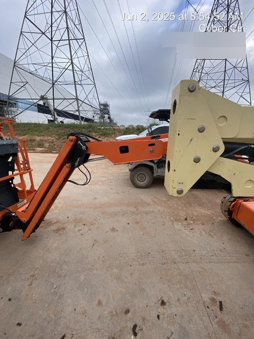 2019 JLG E450AJ