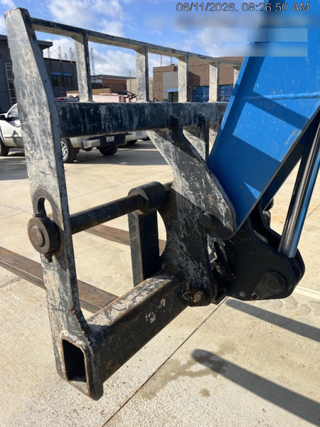 2018 Genie GTH-636 GTH-636 w/Open ROPS, Solid Tires, beacon/work lights, 48" carriage/forks