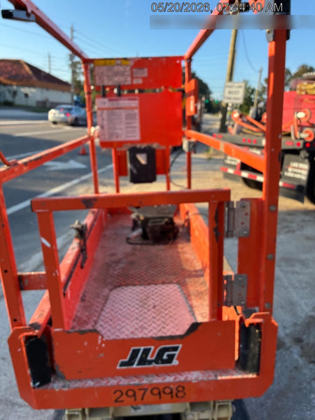 2023 JLG ES1932