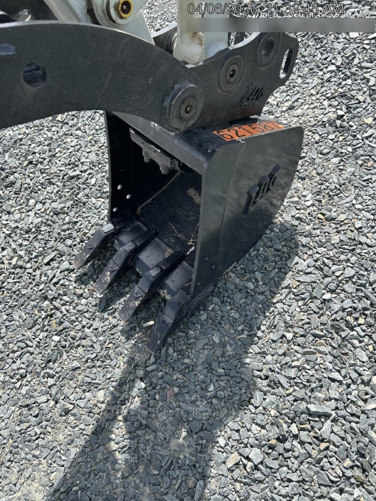 2025 TAKEUCHI 18" HD Bucket - Takeuchi
