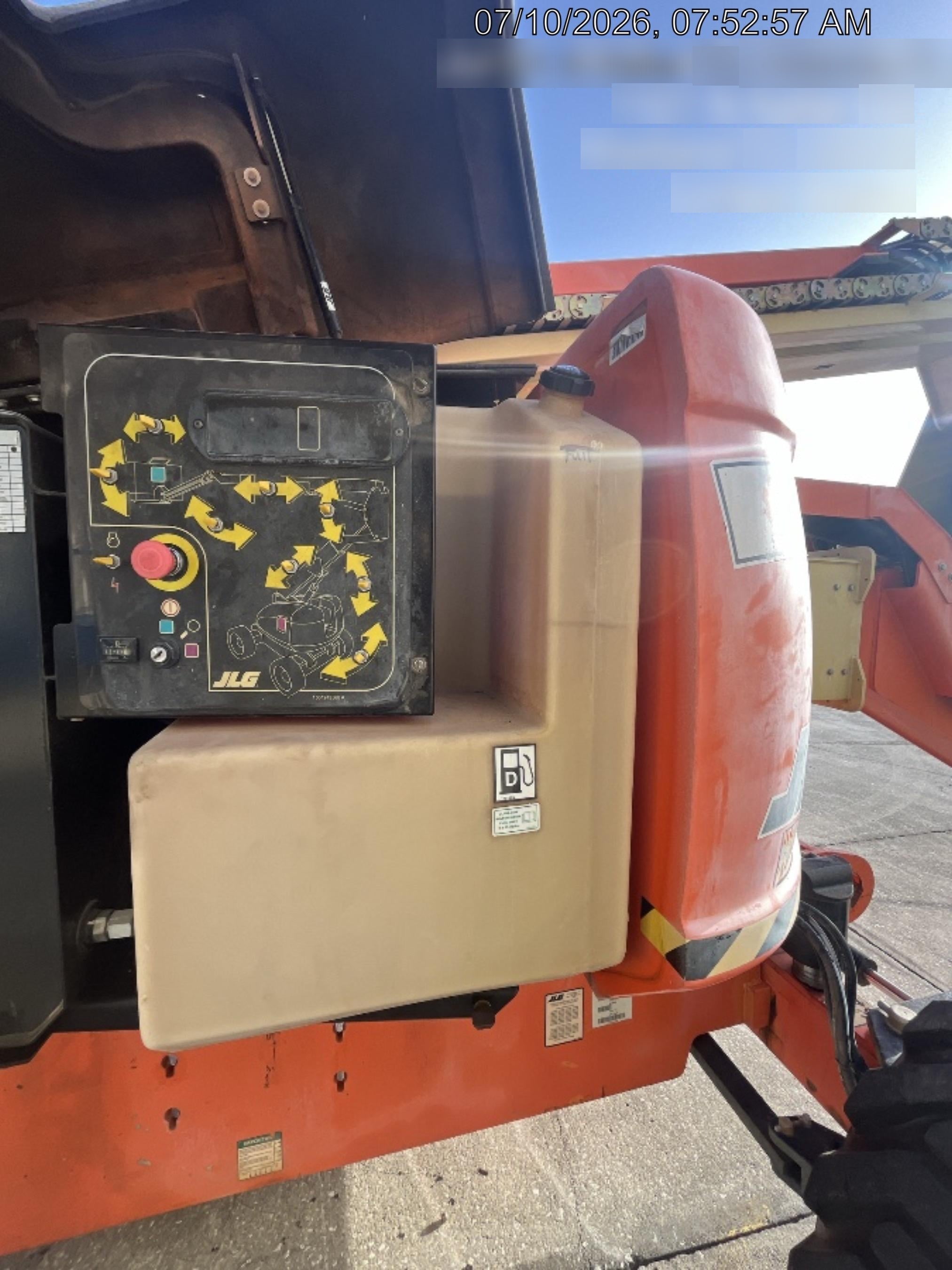 2021 JLG 600AJ