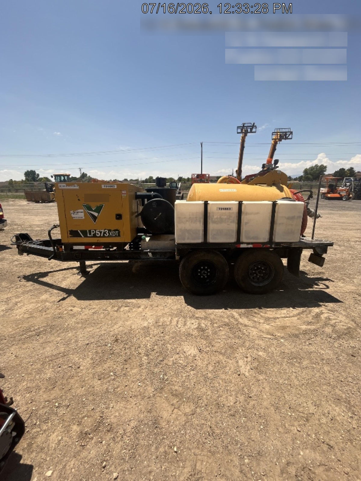 2021 Vac-Tron LP573XDT T4 Koehler Diesel Engine, 500 Gallon Debris Tank, x2 100 Gallon Water Tanks