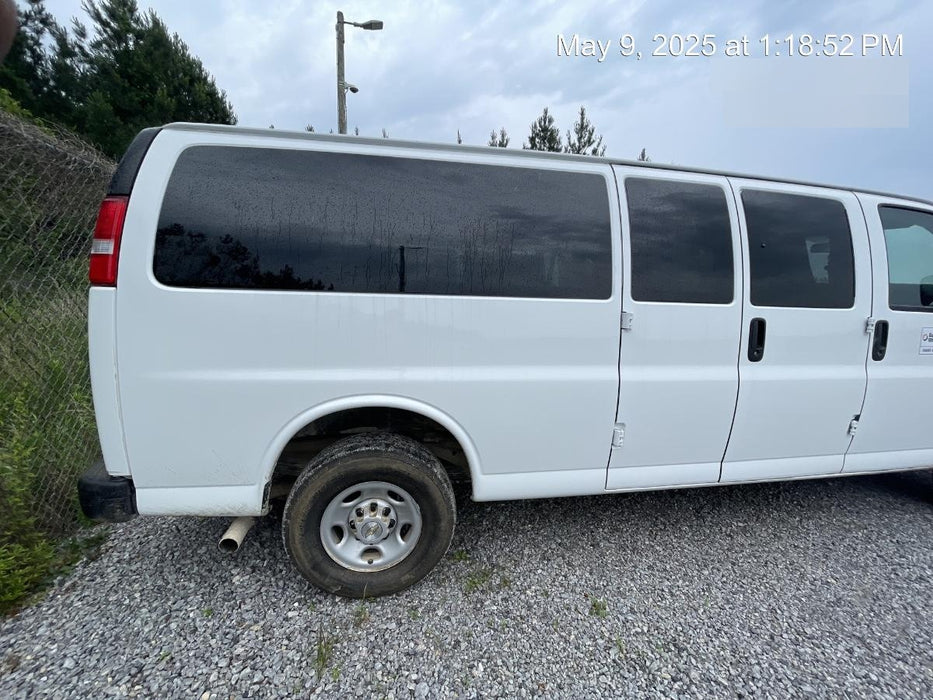 2023 CHEVROLET Express Van - Rental