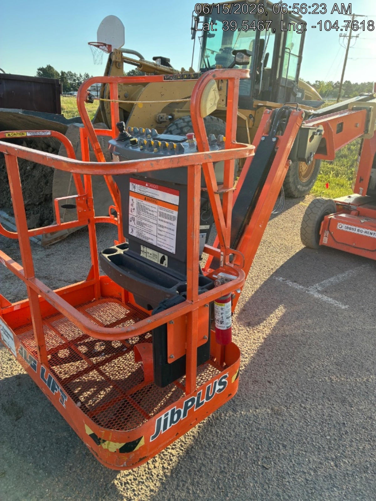 2022 JLG E300AJP