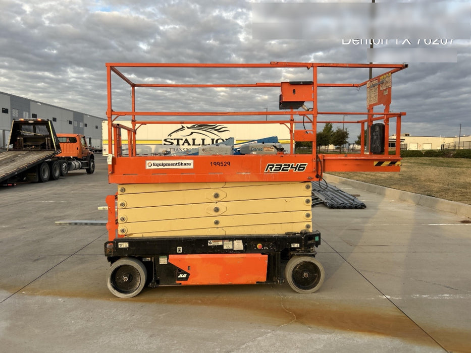 2021 JLG R3246