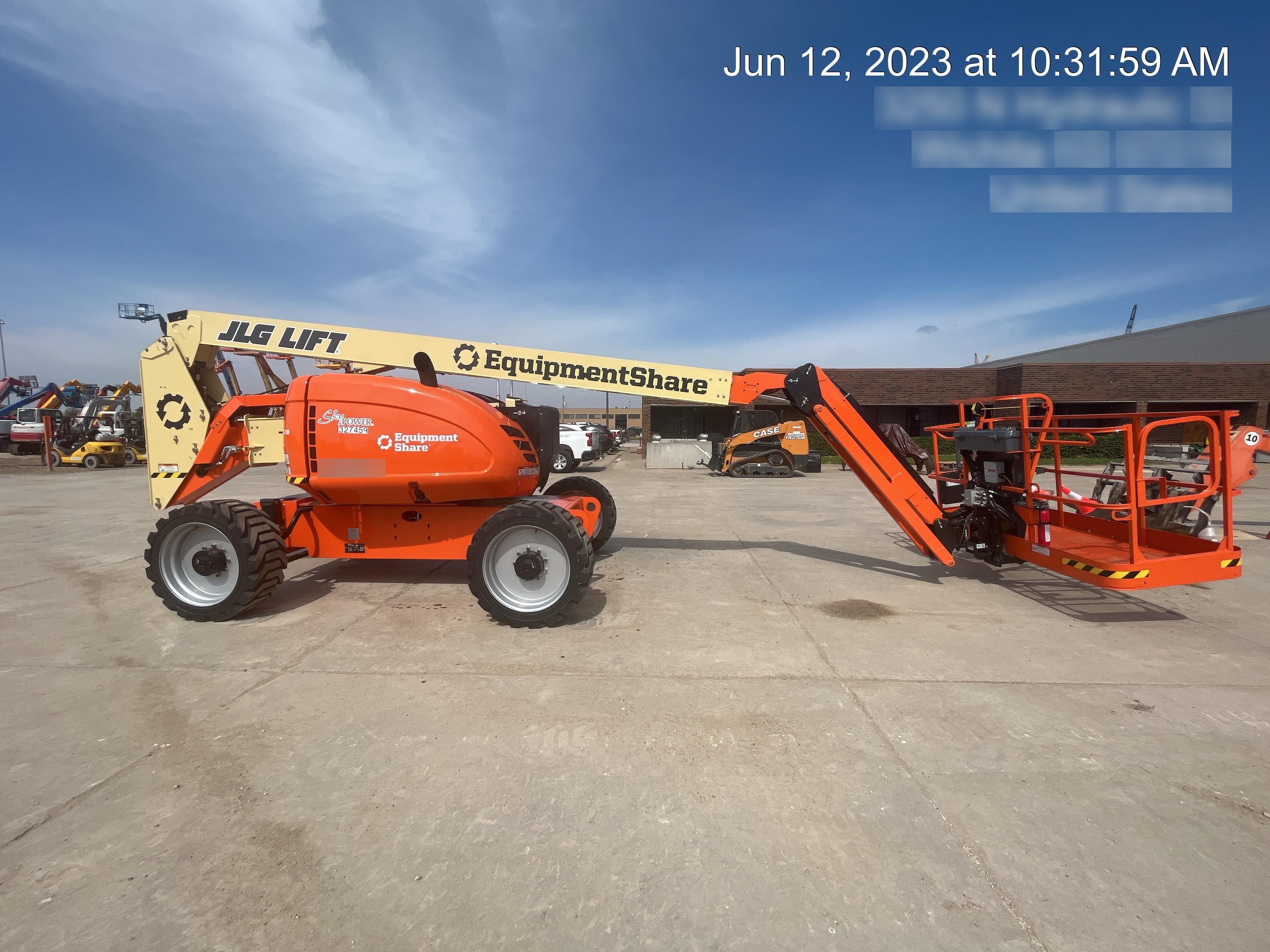 2023 JLG 600AJ